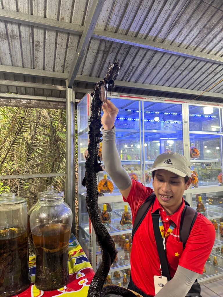 Image #4 from Happiness04042744980